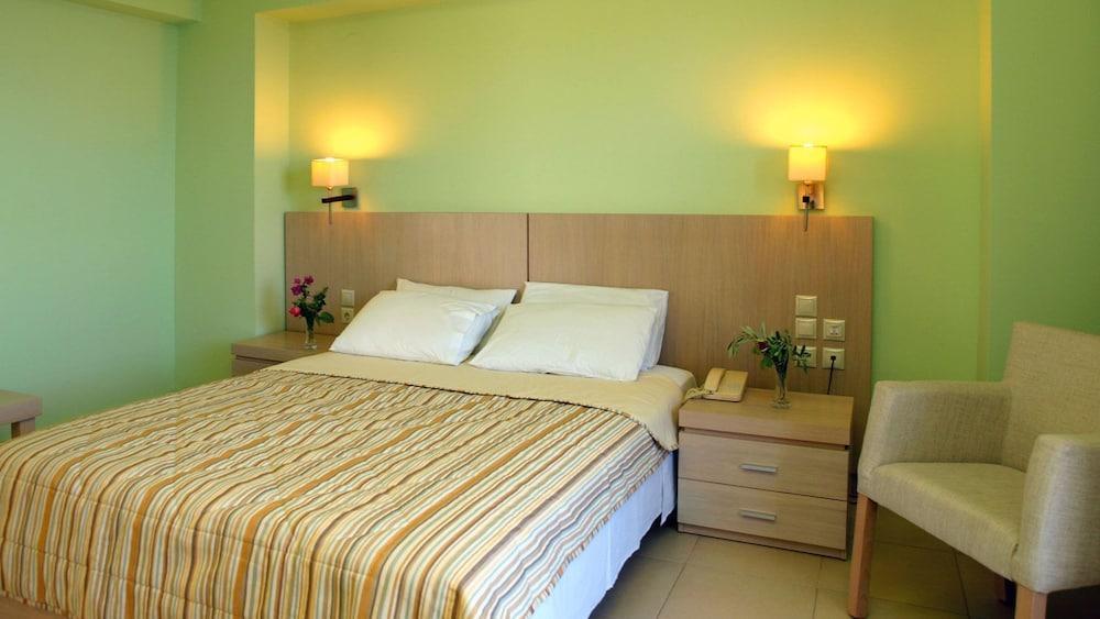 Skiathos Club Hotel & Suites Vasilias  Eksteriør billede