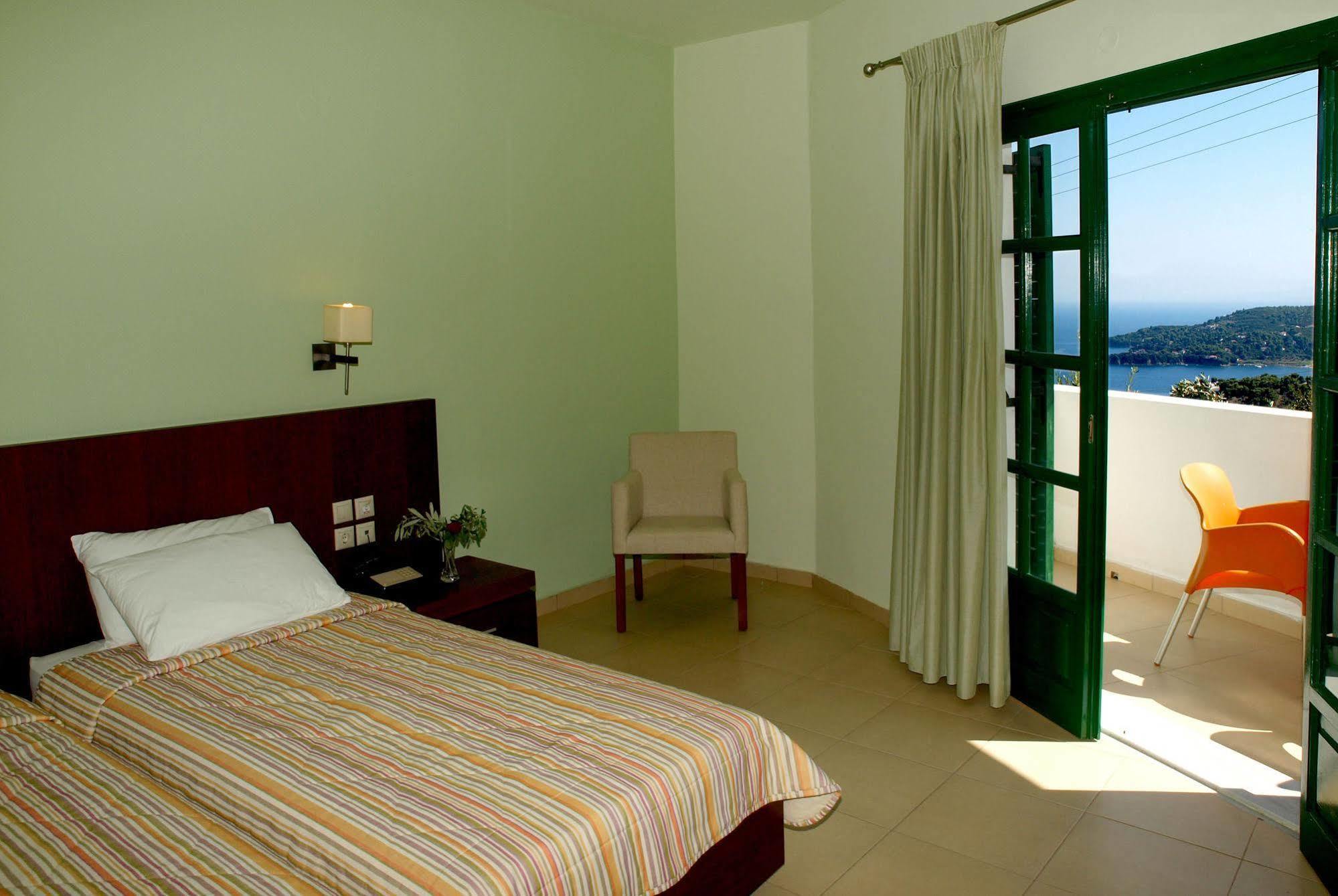 Skiathos Club Hotel & Suites Vasilias  Eksteriør billede