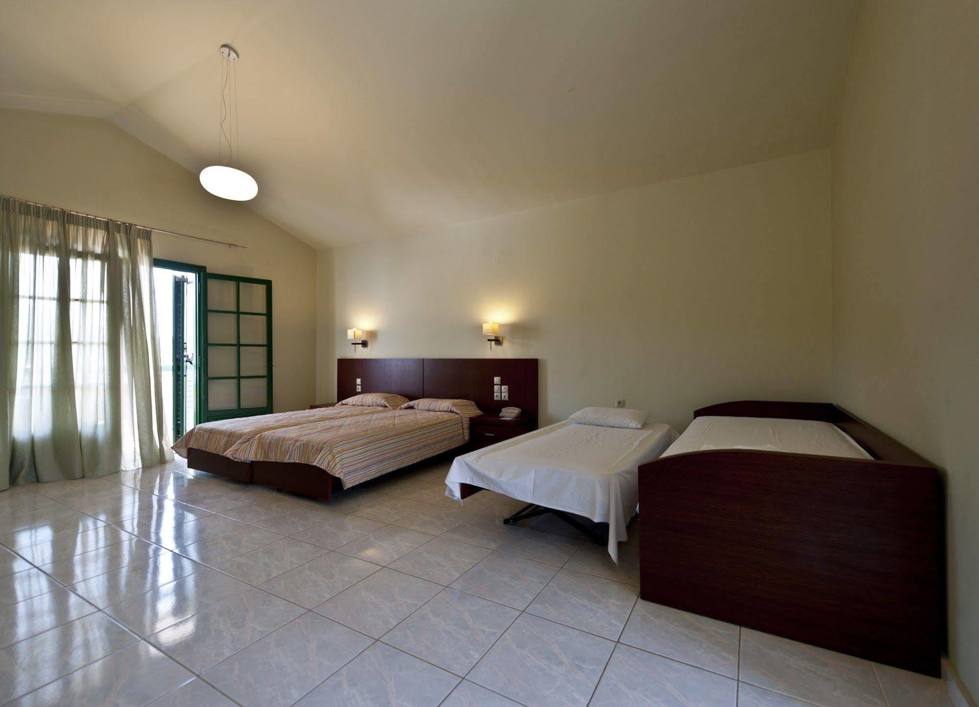 Skiathos Club Hotel & Suites Vasilias  Eksteriør billede